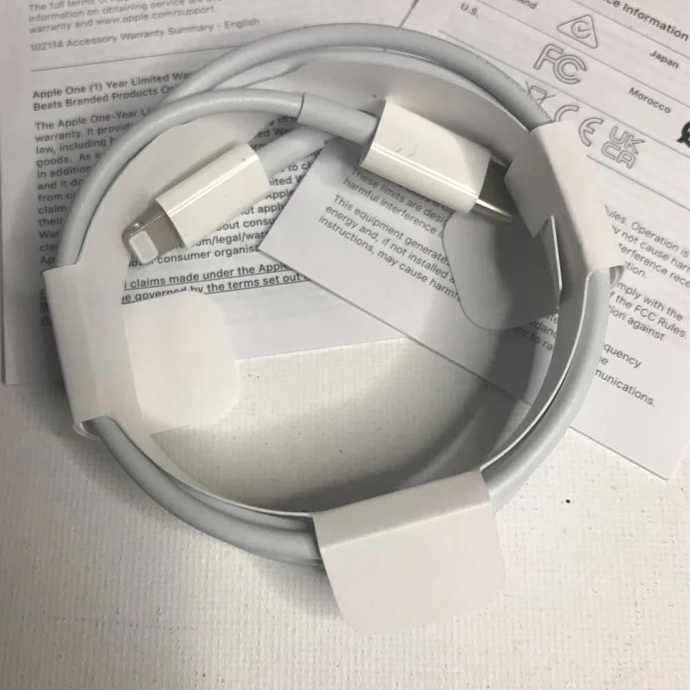 Original 1M iPhone iPad USB-C Lightning Charging Data Sync Cable Cord Retail Box